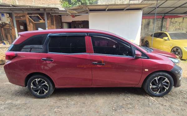 HONDA MOBILIO DD4 1.5 S