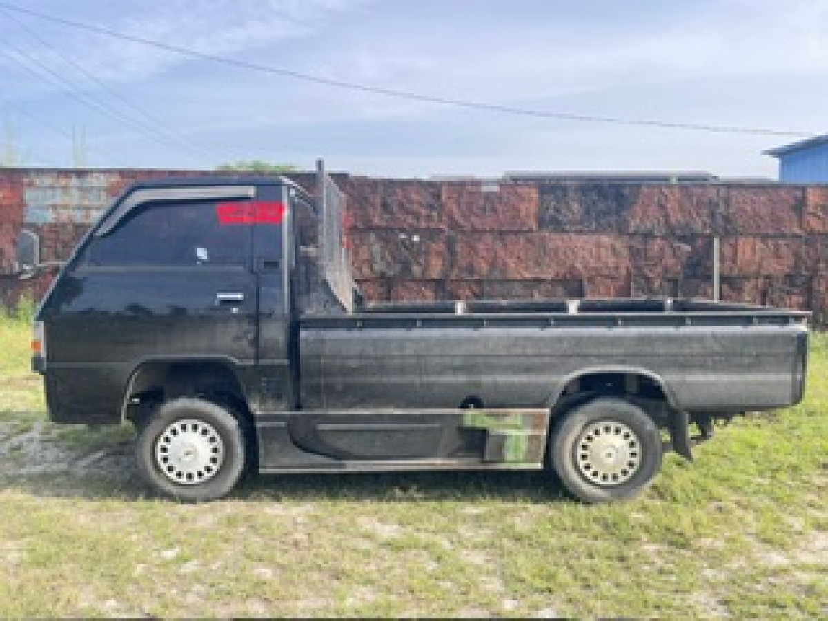 MITSUBISHI  L 300 L300 PU FB-R (4X2)