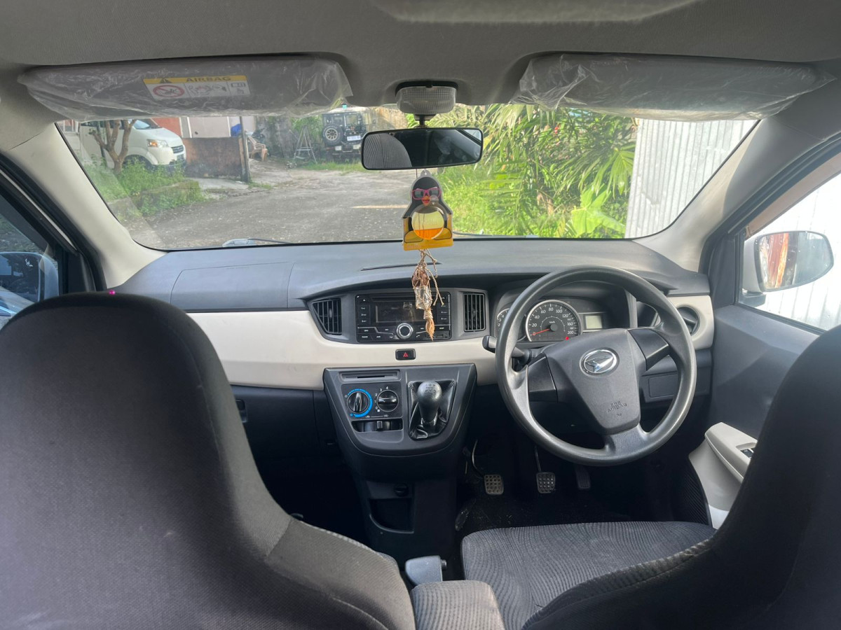 DAIHATSU  SIGRA  1.2 X