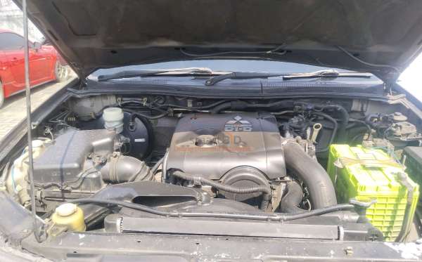 MITSUBISHI PAJERO SPORT