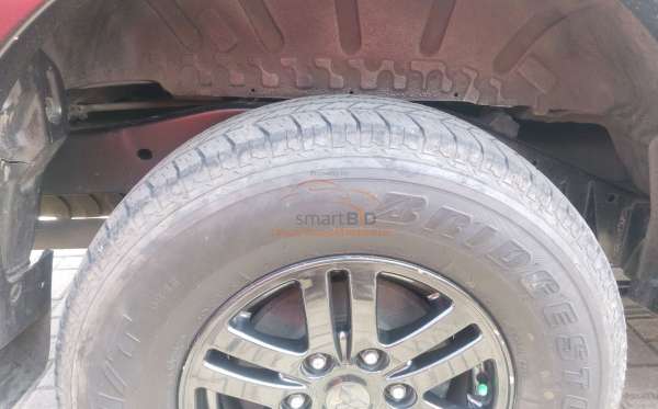 MITSUBISHI PAJERO SPORT