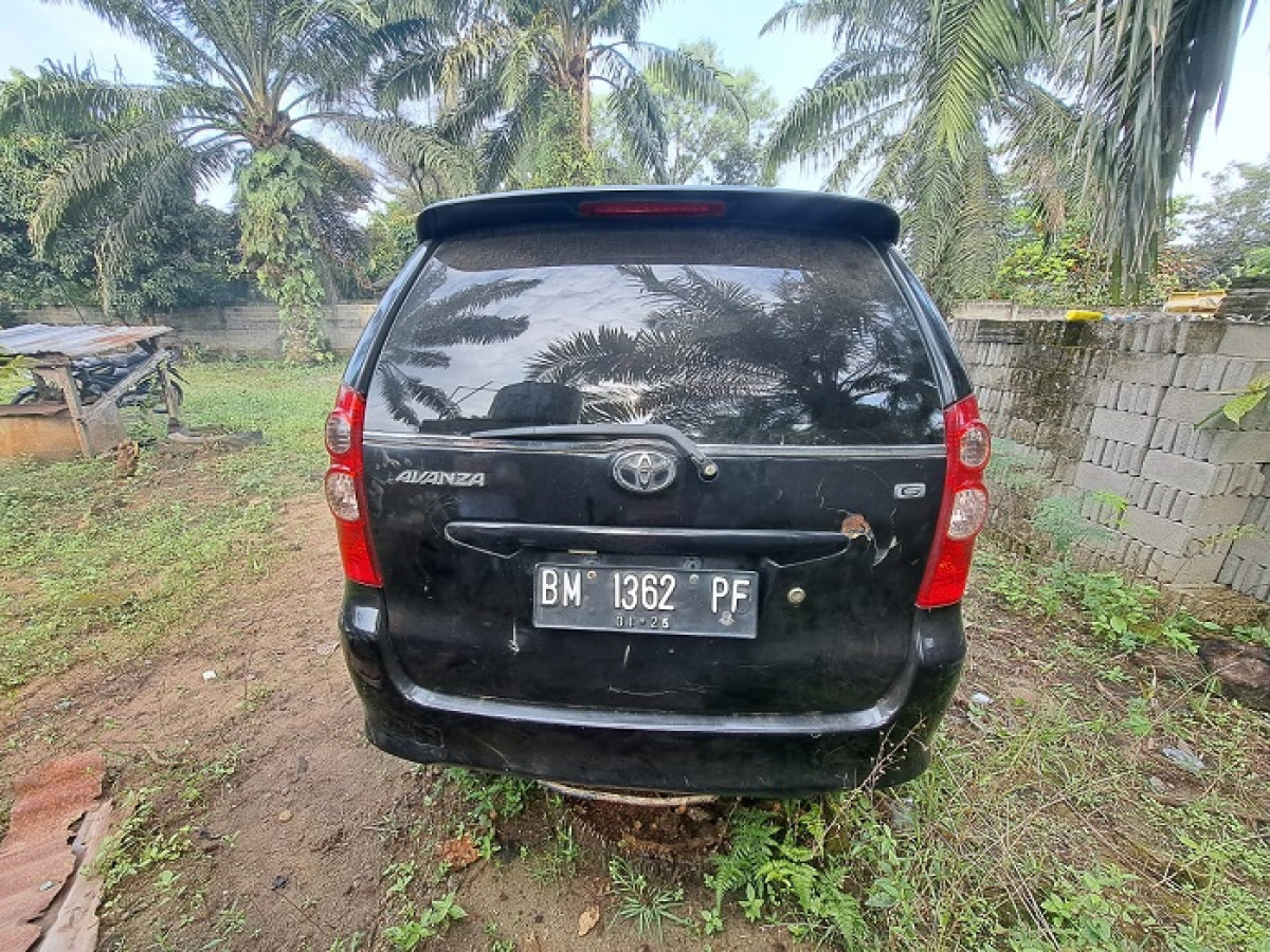TOYOTA AVANZA