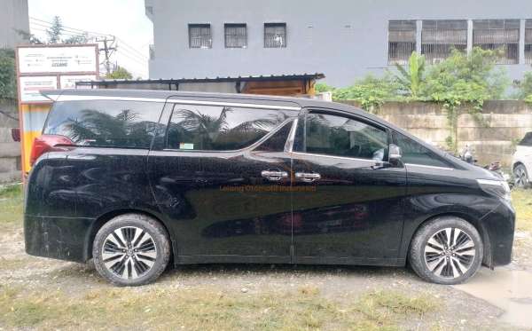 TOYOTA ALPHARD 2.5 G