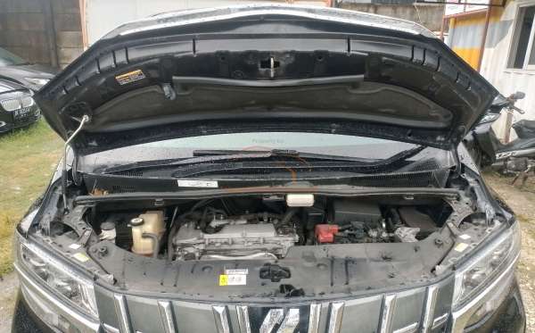 TOYOTA ALPHARD 2.5 G