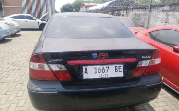 TOYOTA CAMRY