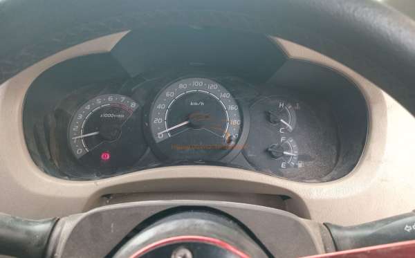 TOYOTA  KIJANG  INNOVA G