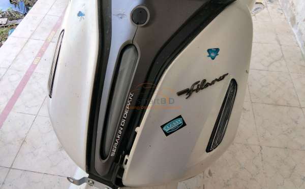 YAMAHA GRAND FILANO 125