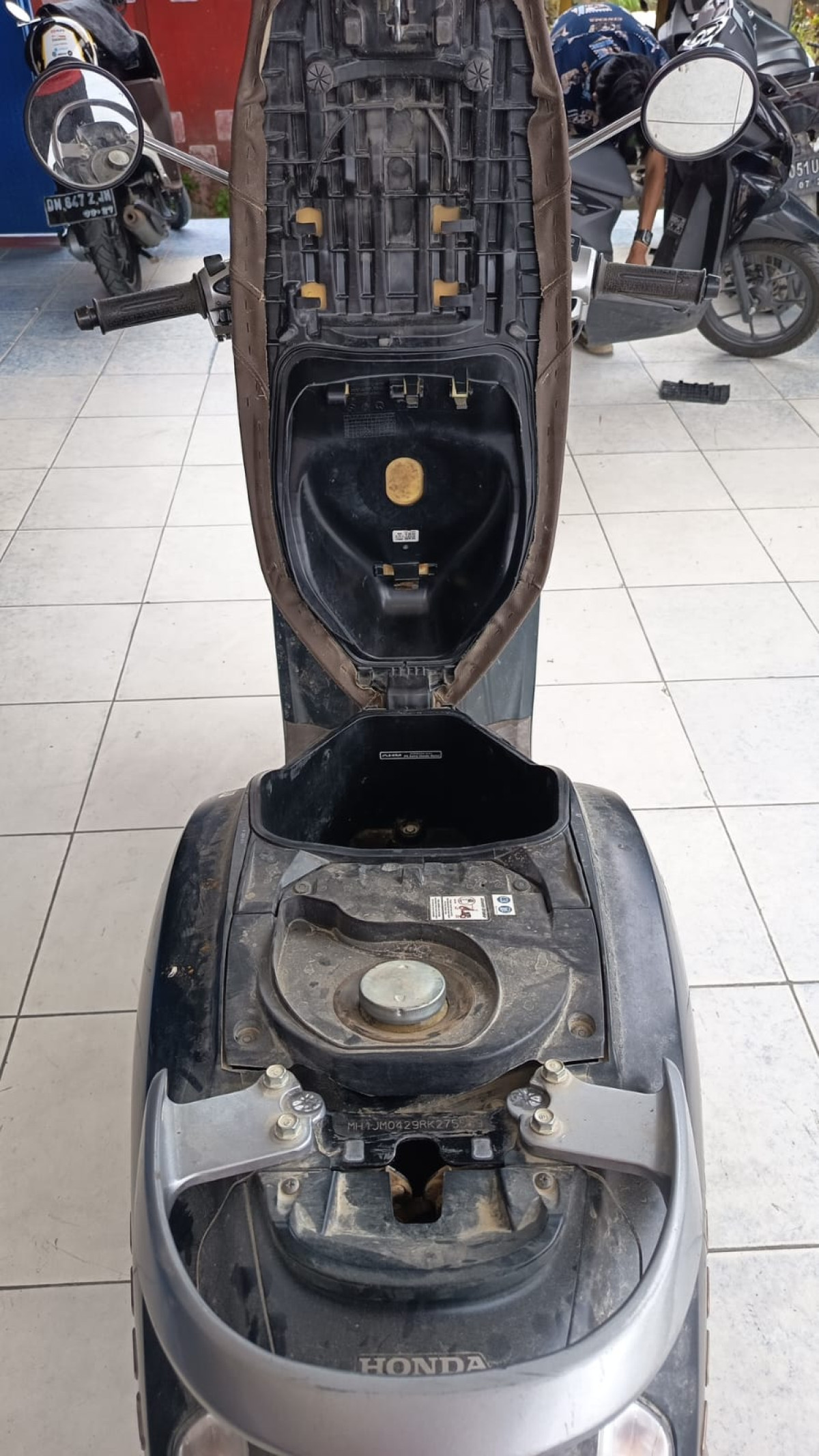 HONDA SCOOPY PRESTIGE