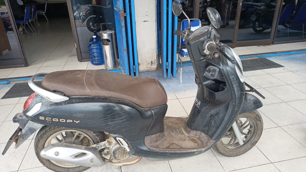 HONDA SCOOPY PRESTIGE