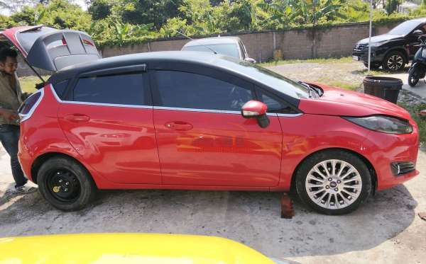 FORD FIESTA1.6L AT S