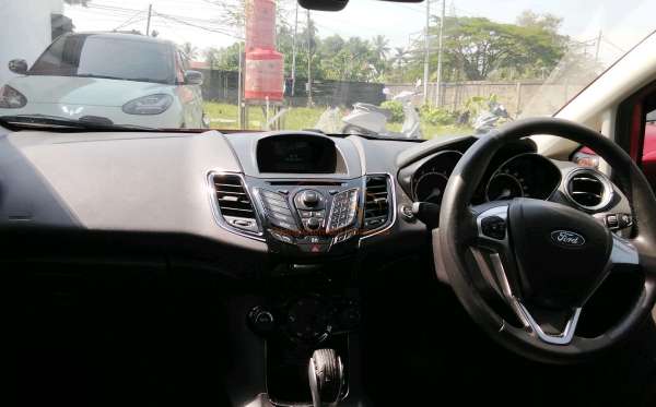 FORD FIESTA1.6L AT S