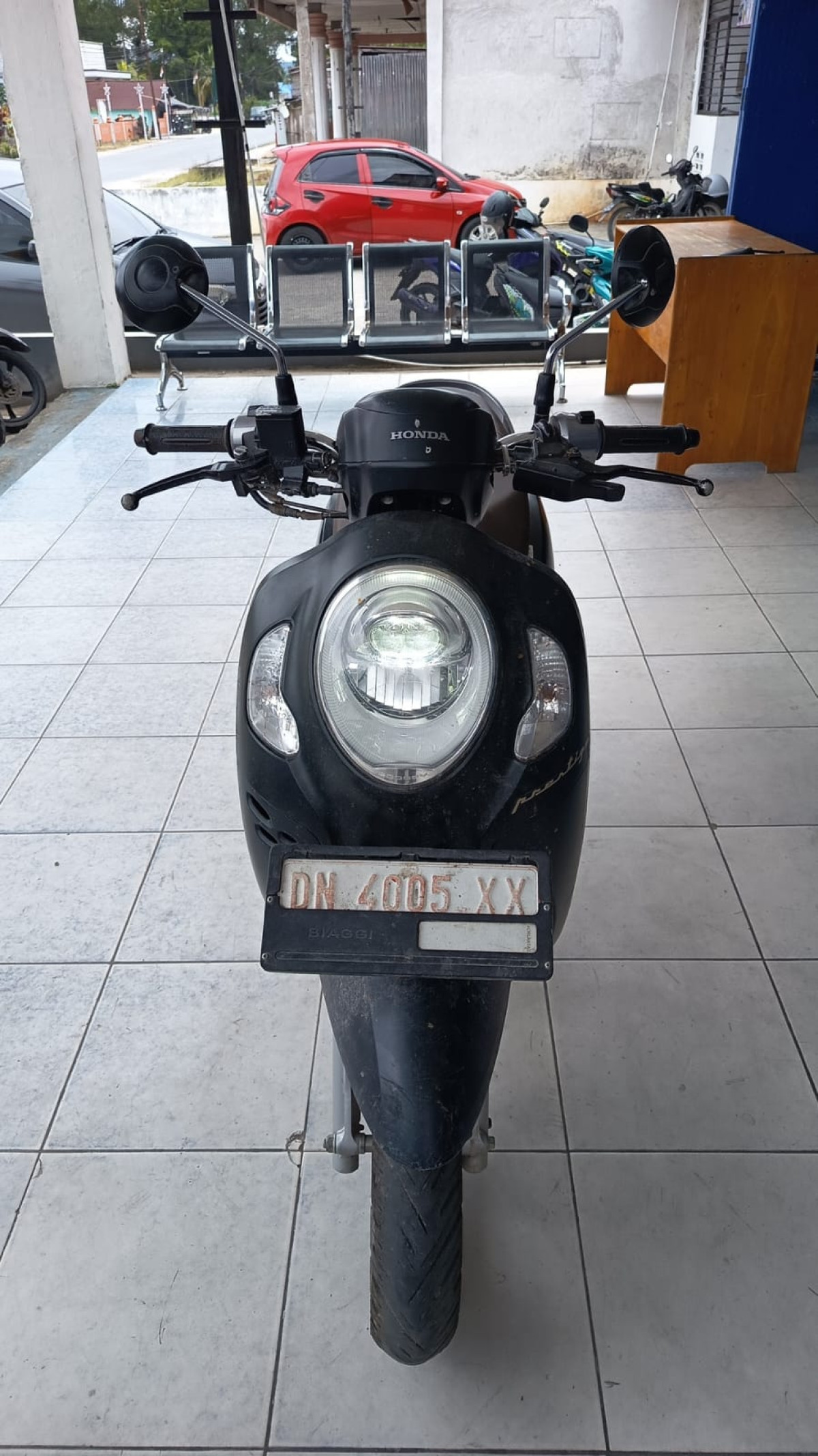 HONDA SCOOPY PRESTIGE