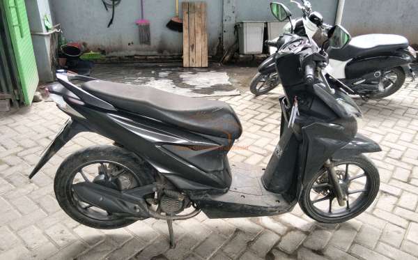 HONDA  BEAT