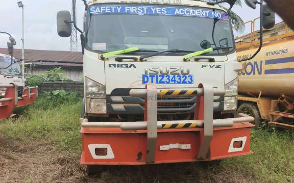 ISUZU  FVZ34 U