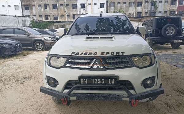 MITSUBISHI PAJERO SPORT 2.5 E GLX (4X4)