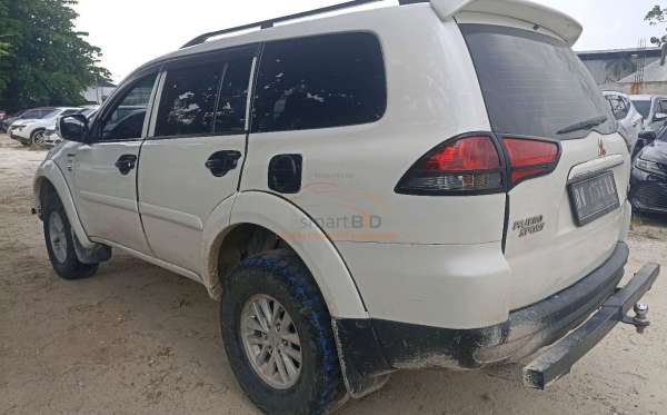 MITSUBISHI PAJERO SPORT 2.5 E GLX (4X4)