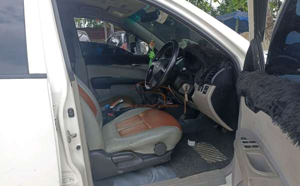 MITSUBISHI PAJERO SPORT 2.5 E GLX (4X4)