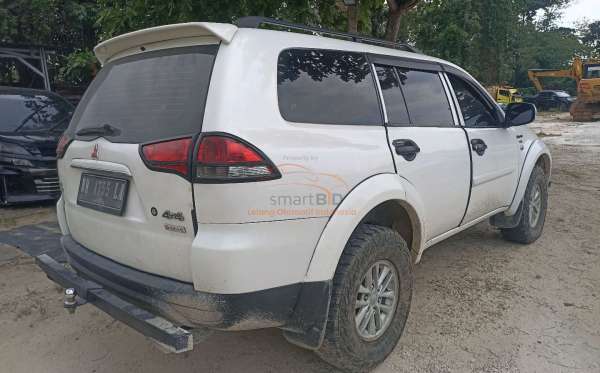 MITSUBISHI PAJERO SPORT 2.5 E GLX (4X4)