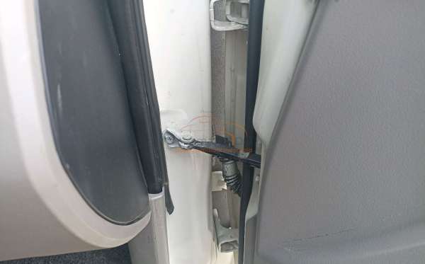 MITSUBISHI PAJERO SPORT 2.5 E GLX (4X4)