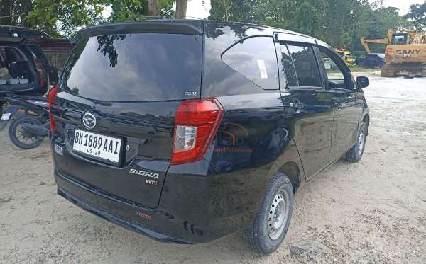 DAIHATSU SIGRA