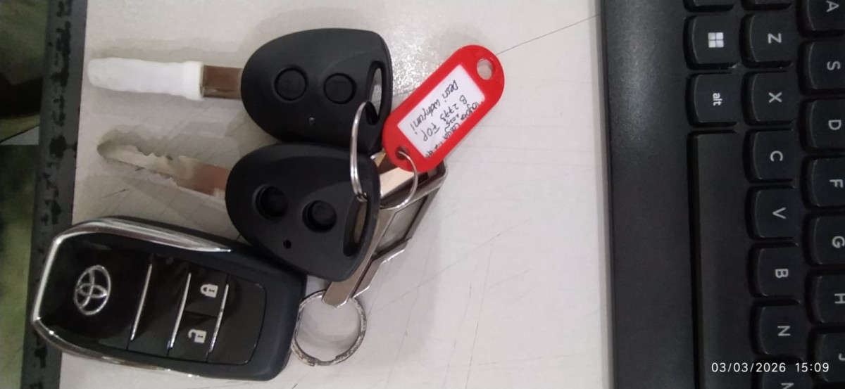 TOYOTA  CALYA  1.2 G M/T