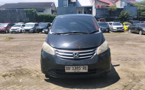 HONDA FREED GB3 1.5 E