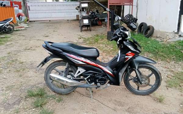 HONDA REVO X