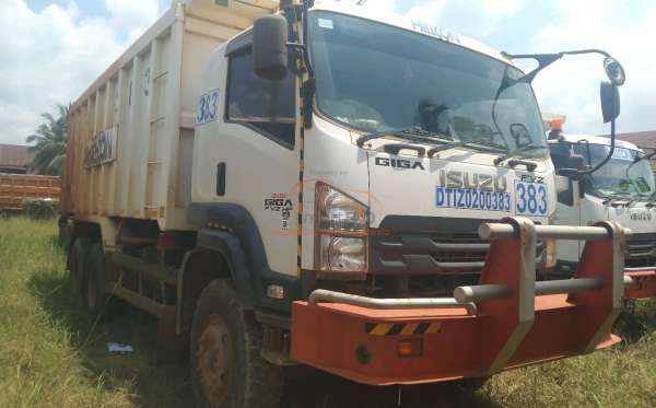 ISUZU  FVZ34 U