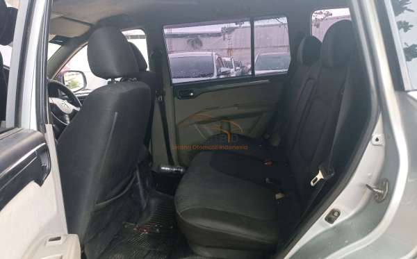 MITSUBISHI PAJERO SPORT 2.5 E GLX (4X4)