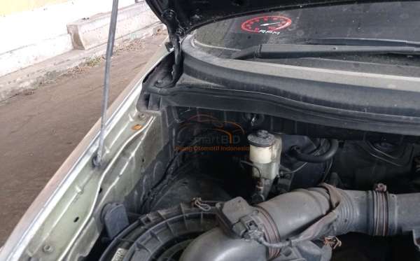 TOYOTA INNOVA V