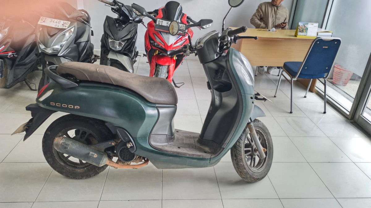 HONDA  SCOOPY