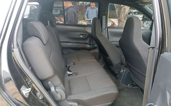 DAIHATSU  SIGRA  1.2 X