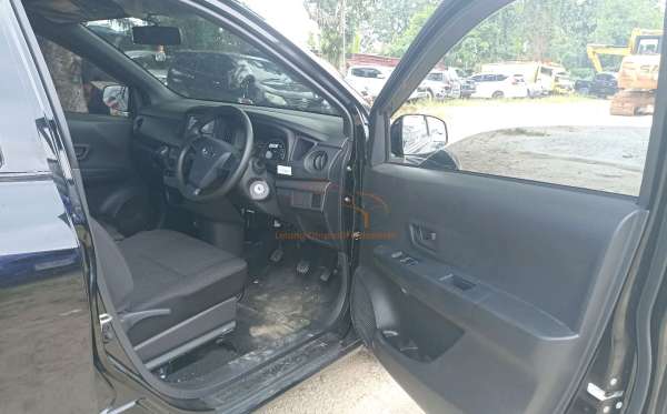 DAIHATSU  SIGRA  1.2 X