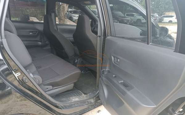 DAIHATSU  SIGRA  1.2 X