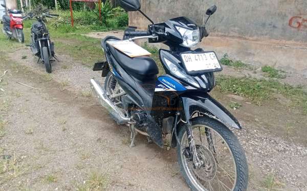 HONDA  REVO