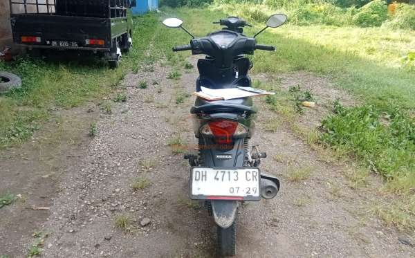 HONDA  REVO