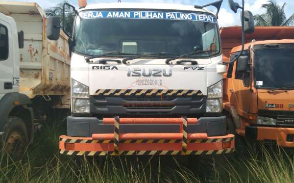 ISUZU  FVZ34 U