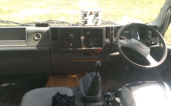 ISUZU  FVZ34 U