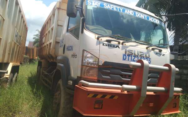 ISUZU  FVZ34 U