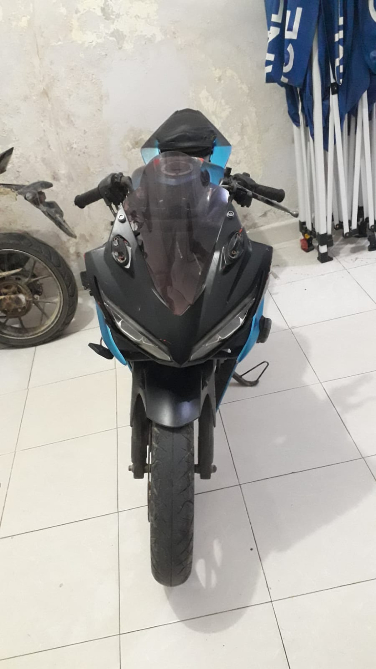 HONDA CBR 150 R