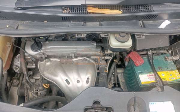 TOYOTA ALPHARD 2.4 2WD