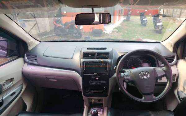 TOYOTA AVANZA 1.3 G
