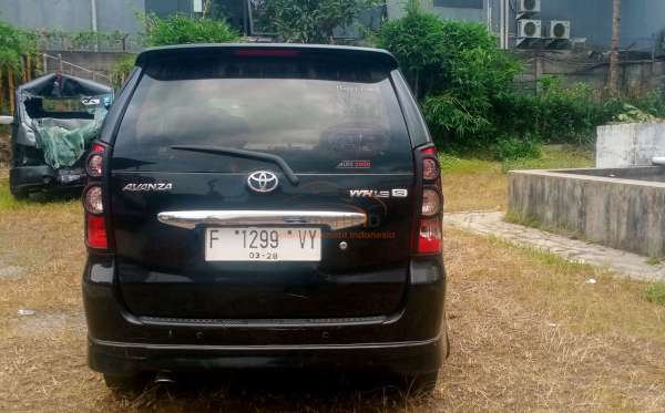 TOYOTA AVANZA 1.5S