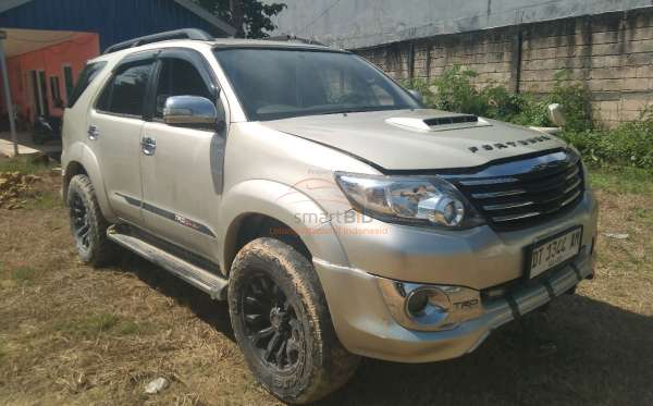 TOYOTA FORTUNER G 2.4