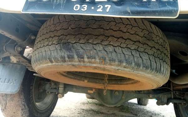 TOYOTA HILUX 2.4G DC 4X4