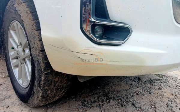 TOYOTA HILUX 2.4G DC 4X4