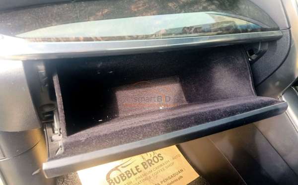 TOYOTA VELLFIRE 2.5G