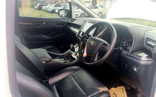 TOYOTA VELLFIRE 2.5G