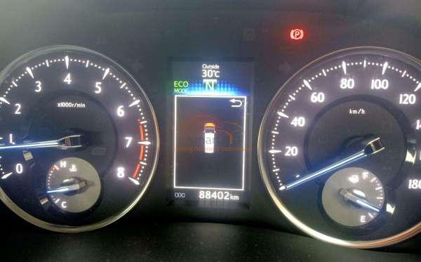 TOYOTA VELLFIRE 2.5G