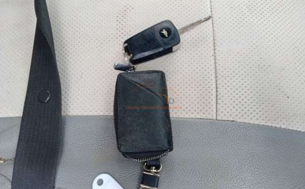 CHEVROLET 2.0 L A/T FL